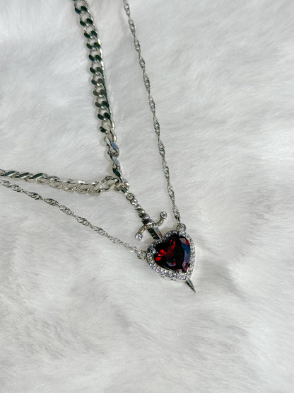 Kalp+ Kılıç Kolye Sadakatin Simgesi